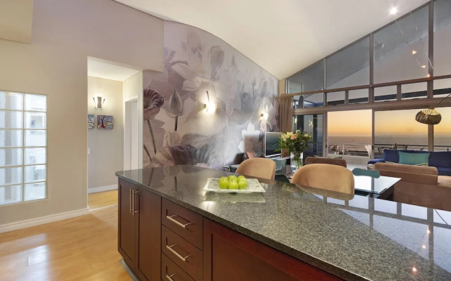 Penthouse F23 Seaside Village