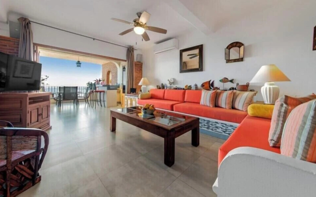 Ocean View 2Br Condo-balcony-beach-pool - 603