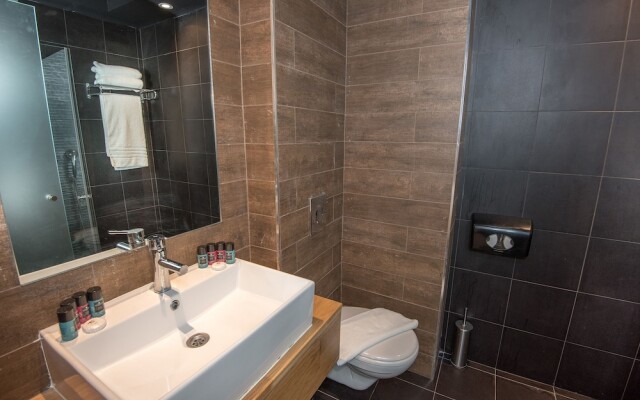 Aquaduct Hotel