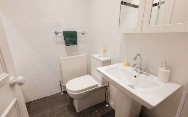 ALTIDO 2 bed Flat by Maida Vale Tube & Shops