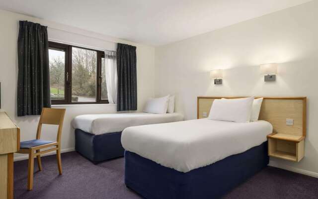 Days Inn by Wyndham Bridgend Cardiff M4