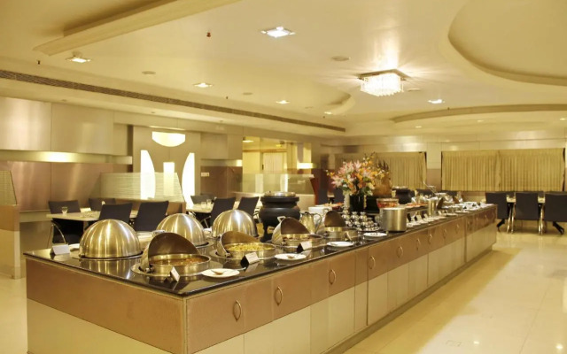 Hotel DSF GRand PLazas