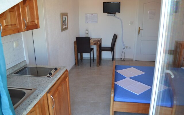 Apartments Mara