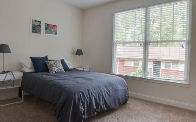 Wesley Heights Studio 1 BR Apts by Frontdesk