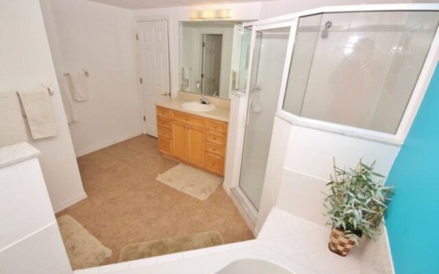 Oceanwalk 1-203 Apartment 2