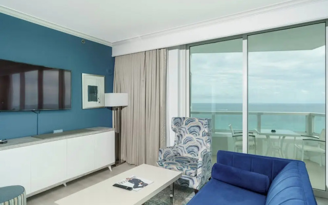 Residences at Fontainebleau Miami