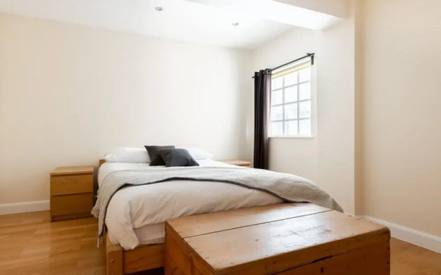 The Tower Bridge Escape - Modern Bright 3bdr Apartment