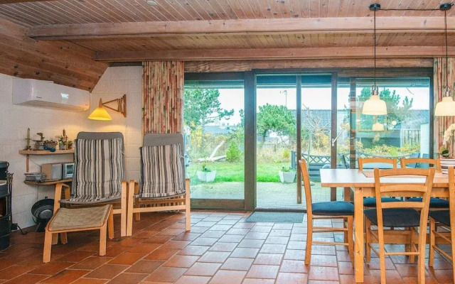 8 Person Holiday Home in Glesborg-by Traum