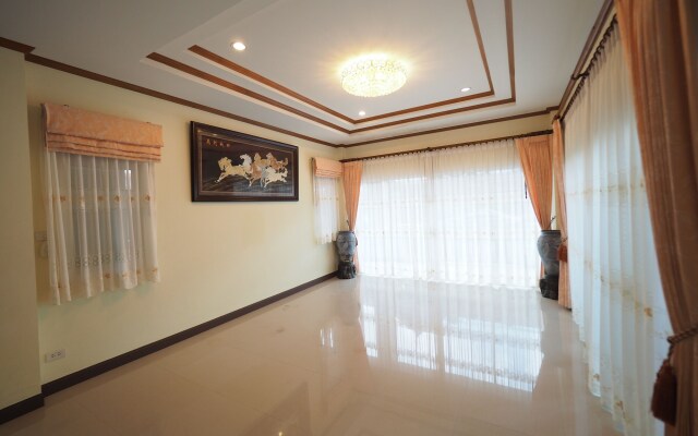 Lana Pool Villa