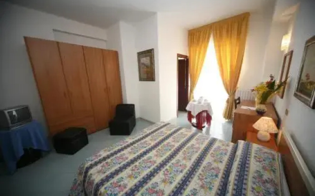 Hotel Emily Fiera