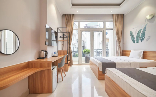 Bin Bin Hotel 2 - Near Him Lam D7