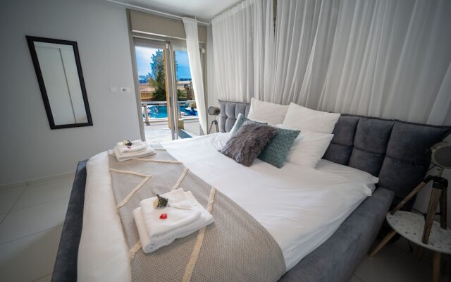Private Pool 3Bdr Sea View