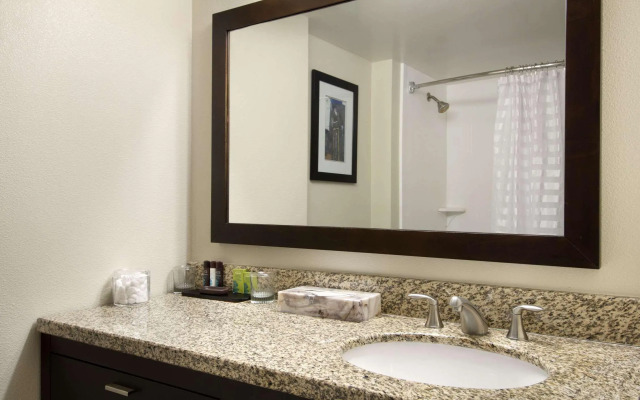 Embassy Suites by Hilton Seattle Tacoma International Airport