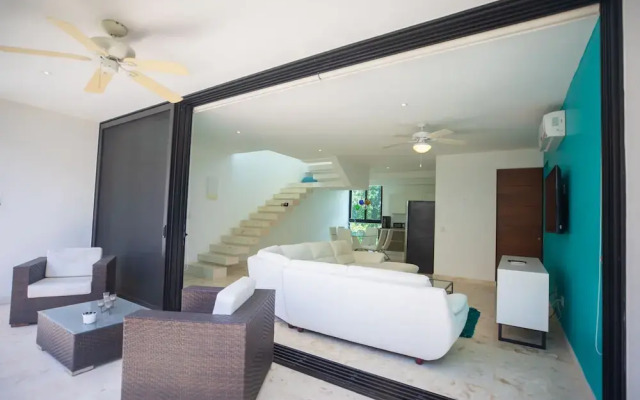 New Apartment Private Pool and Terrace