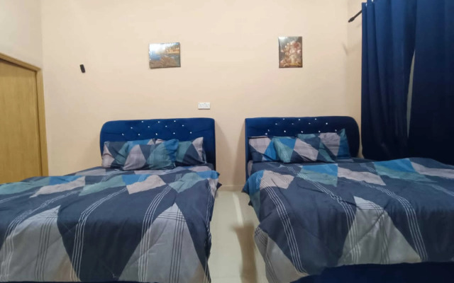 OYO 90799 Sharhan Residence