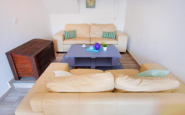 Peni 83 - Four Bedroom