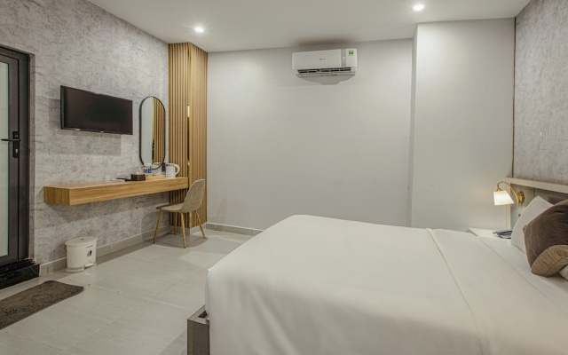 The Sun Hotel – Guest Rooms – Can Tho