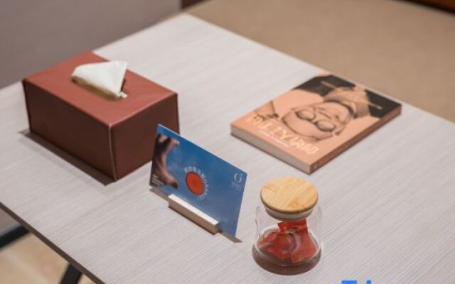 Orange Hotel (Shennan Avenue Huaqiang Branch)