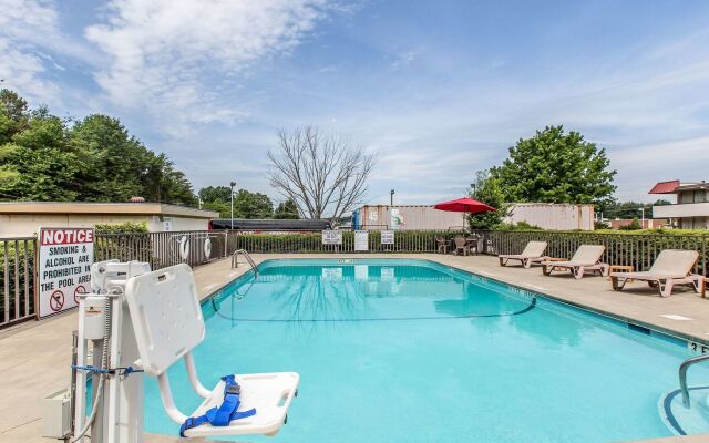 Quality Inn & Suites Easley - Greenville