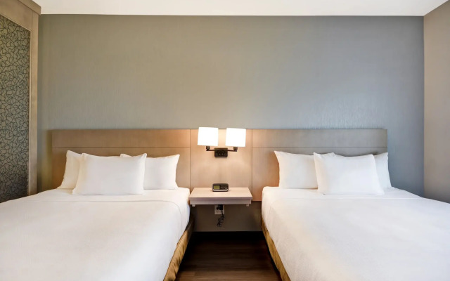 Hyatt Place Fresno