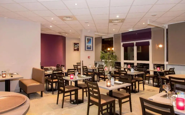 Brit Hotel Tours Sud - Le Cheops