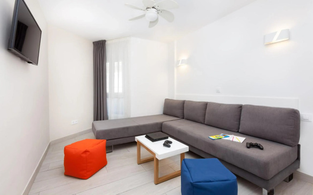 Playaolid Suites & Apartments
