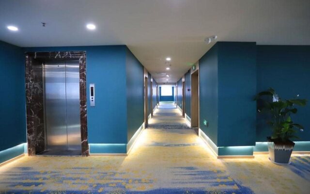 VX Hotel Jiangsu Taizhou Xinghua RT-Mart