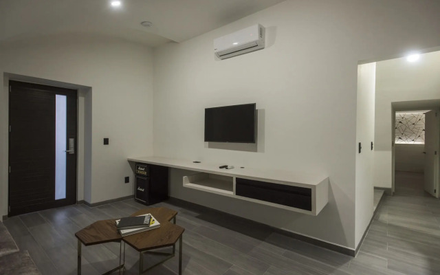 The Andy Hotel