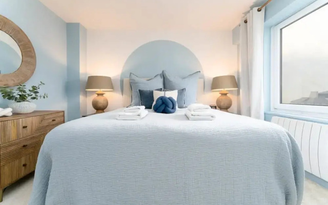 Host Stay Sea View on Manchester Road