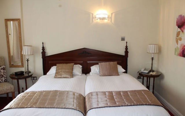 Longview Hotel