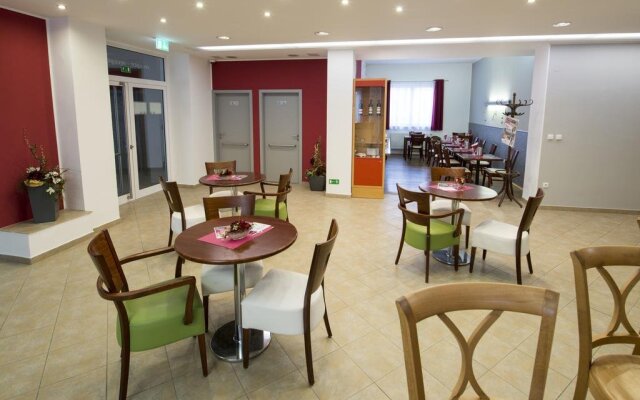 Hotel Villa EDEN