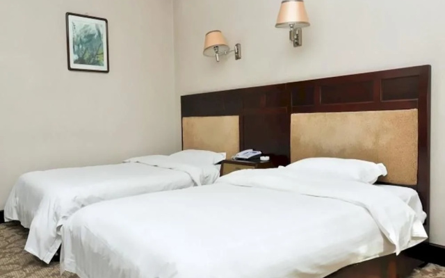 Dehuimen Hotel