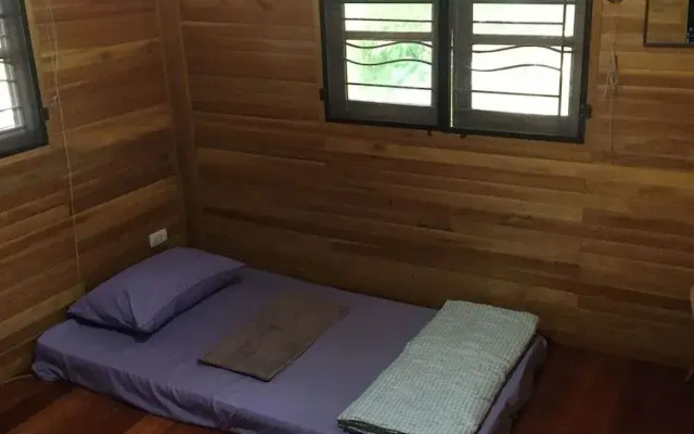 Baan Suan View Dee Homestay
