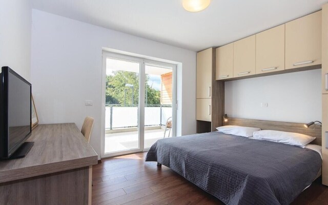 Nice Home in Pula With Wifi and 4 Bedrooms