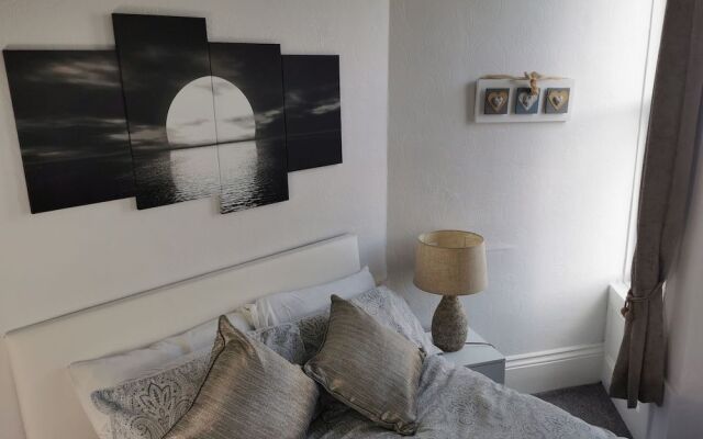 The Thoresby Guest House Scarborough
