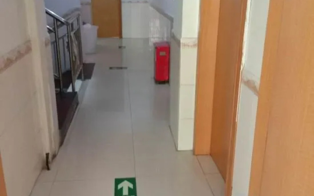 Lianzhou Linhua Apartment