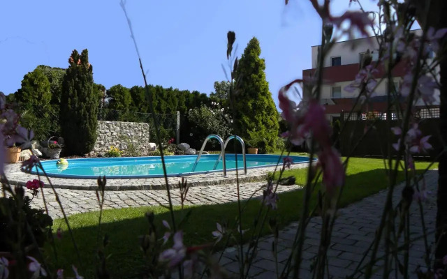Appartement/ferienhaus Sonnenhain