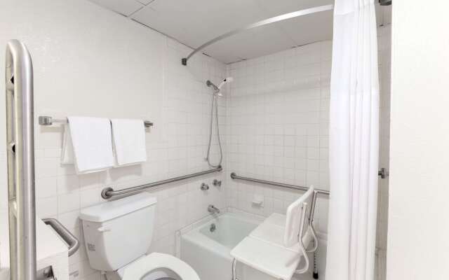 Days Inn by Wyndham Oklahoma City Fairground