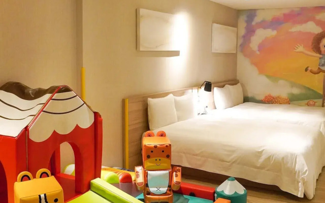 Smile 73 Hotel
