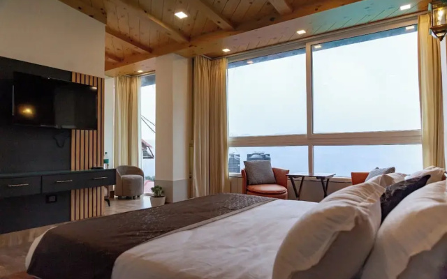 Wisteria Chalet
