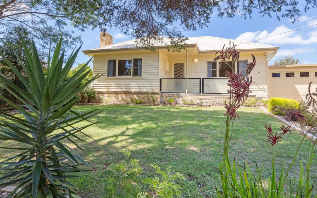 Renovated Beach Beauty - Rosebud