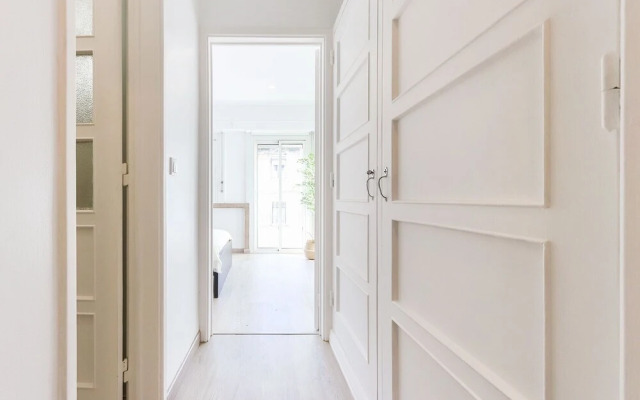 Almirante Balcony by Homing