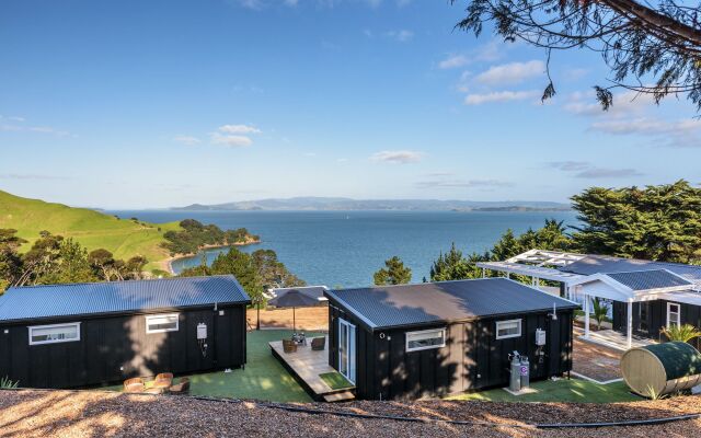 Woodside Bay Chalets