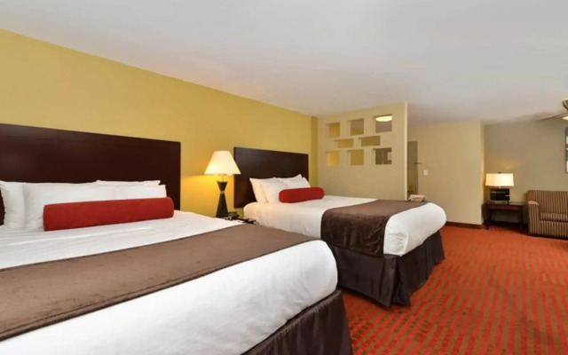 Quality Suites Nashville Airport