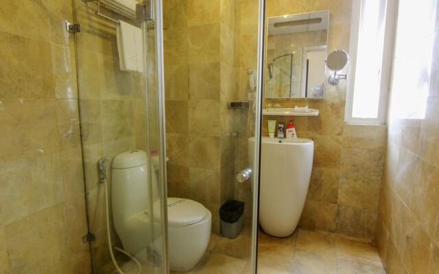 A25 Hotel - 12 Ngo Sy Lien