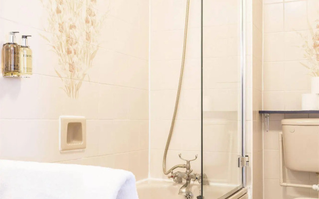 Mitre House Hotel