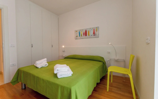 Torbole Relax, Pool & Balcony Apartment 2