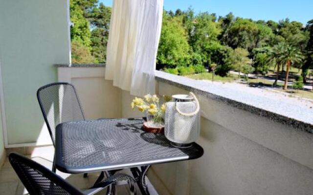 Rab City Apartment Greeny