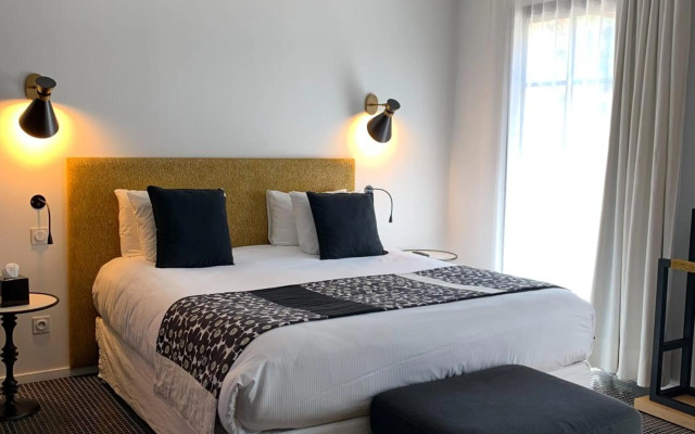 Pont Levis Hôtel By Franck Putelat