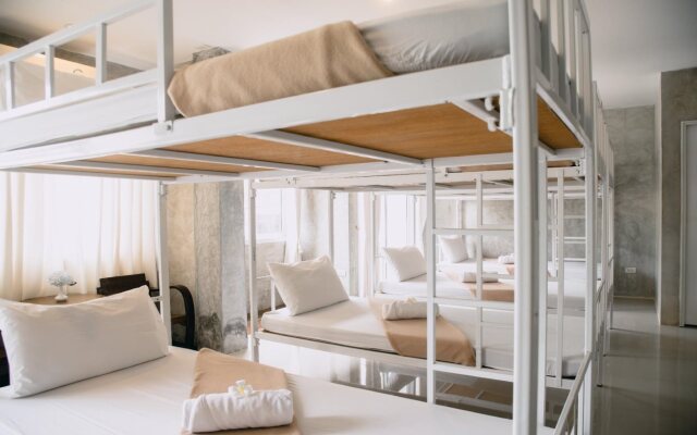 Ban's Avenue Guest House